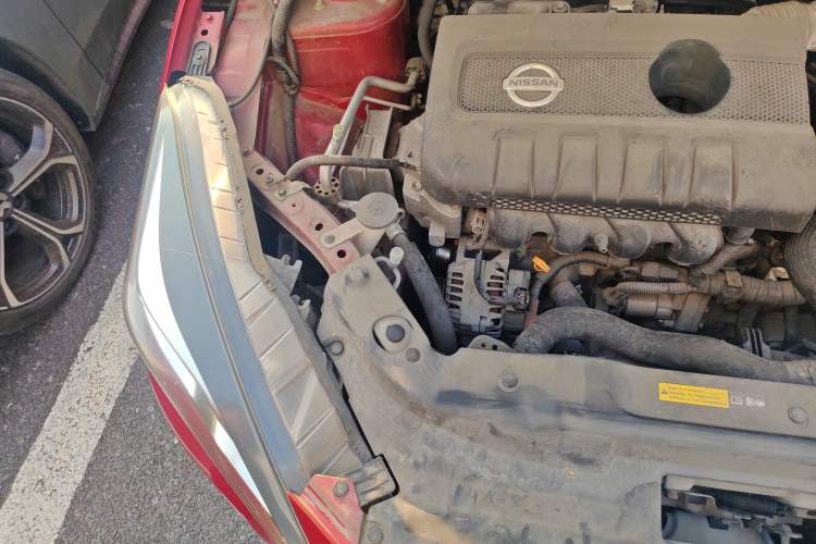 Used Nissan Lannia 2016 1.6L CVT Smart Cool Edition Engine Bay Right