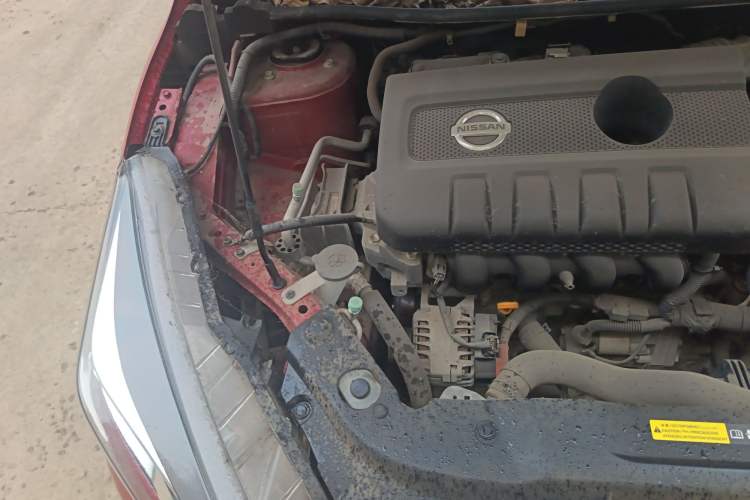 Used Nissan Lannia 2016 1.6L CVT Cool Edition Engine Bay Right