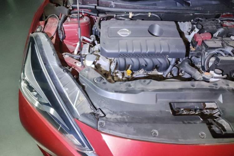 Used Nissan Lannia 2016 1.6L CVT Smart Cool Edition Engine Bay Right