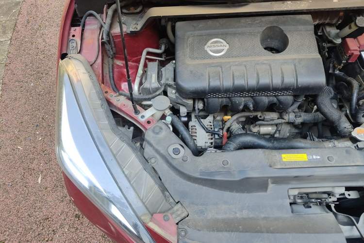 Used Nissan Lannia 2016 1.6L CVT Smart Cool Edition Engine Bay Right