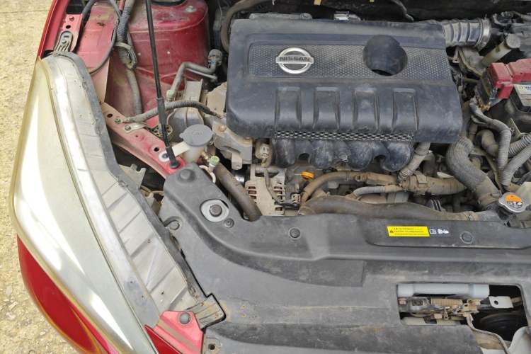 Used Nissan Lannia 2016 1.6L CVT Smart Cool Edition Engine Bay Right