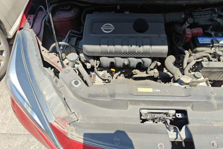 Used Nissan Lannia 2016 1.6L CVT Smart Cool Edition Engine Bay Right