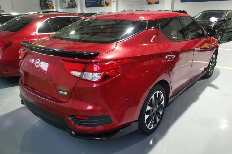 Used Nissan Lannia 2016 1.6L CVT Smart Cool Edition Exterior 3