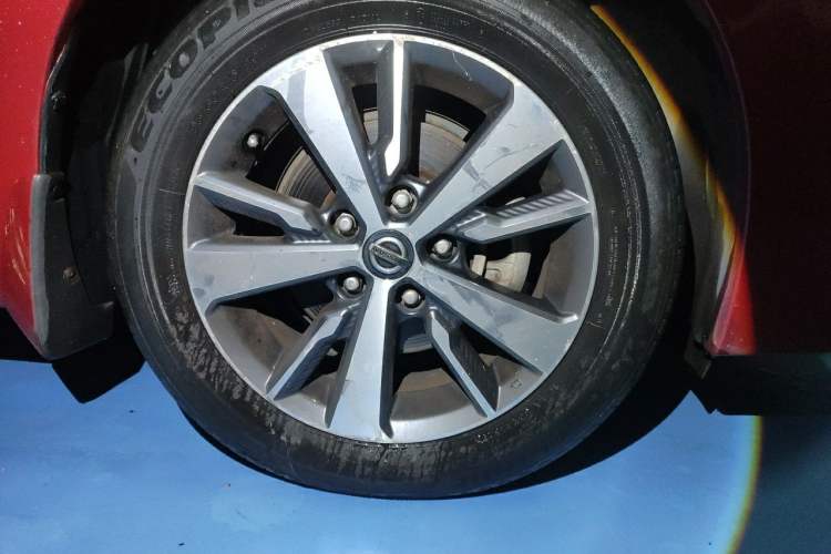 Used Nissan Lannia 2016 1.6L CVT Cool Edition Exterior 7
