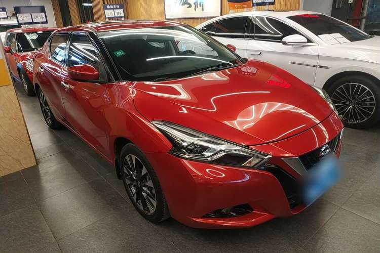 Used Nissan Lannia 2016 1.6L CVT Smart Cool Edition Front Right 45 Deg