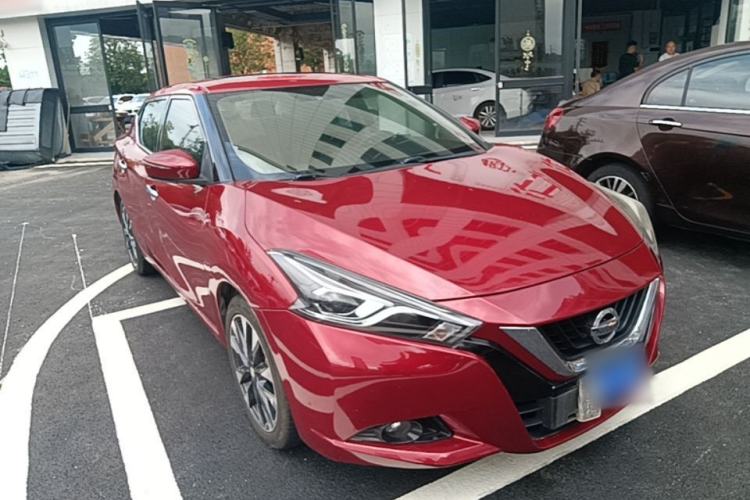 Used Nissan Lannia 2016 1.6L CVT Smart Cool Edition Front Right 45 Deg