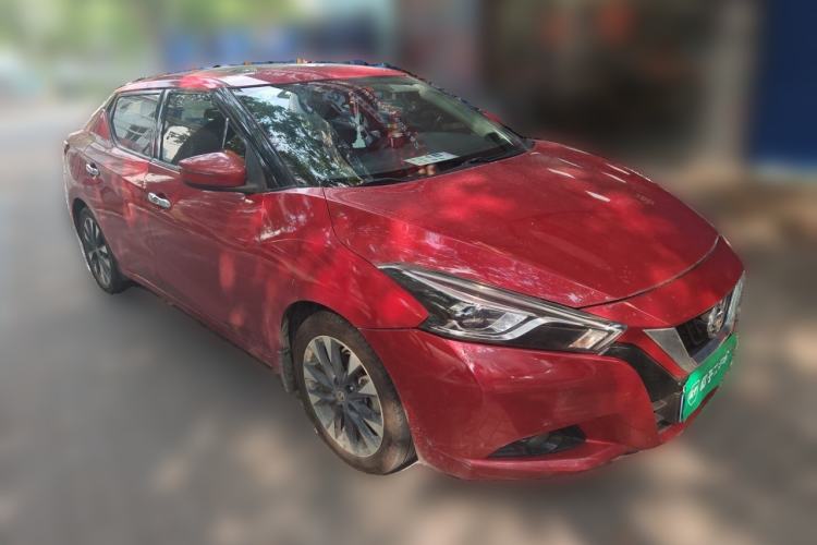 Used Nissan Lannia 2016 1.6L CVT Smart Cool Edition Front Right 45 Deg