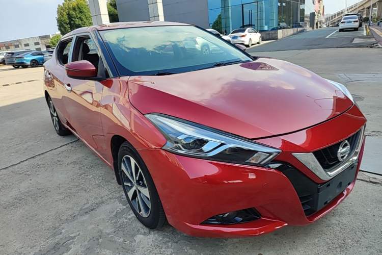 Used Nissan Lannia 2016 1.6L CVT Cool Edition Front Right 45 Deg