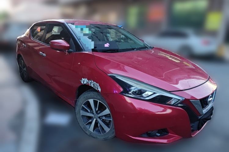 Used Nissan Lannia 2016 1.6L CVT Cool Edition Front Right 45 Deg