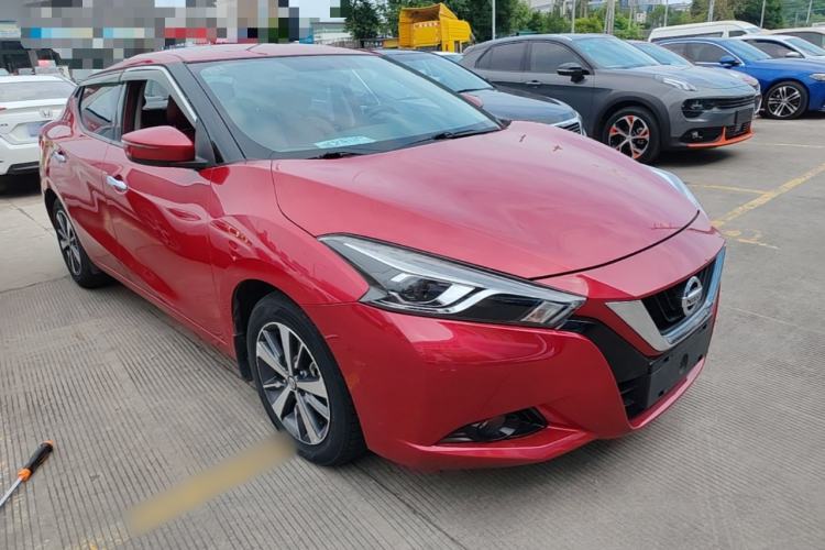Used Nissan Lannia 2016 1.6L CVT Cool Edition Front Right 45 Deg