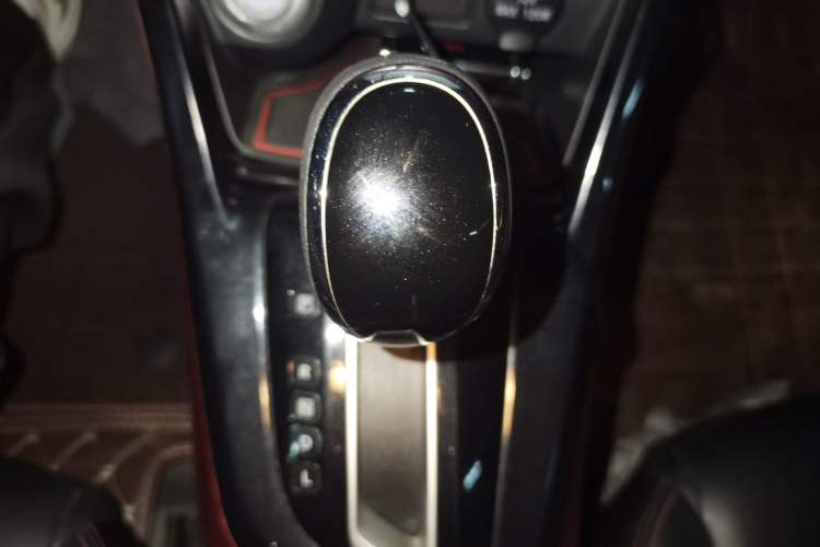 Used Nissan Lannia 2016 1.6L CVT High-Energy Version Gear Lever