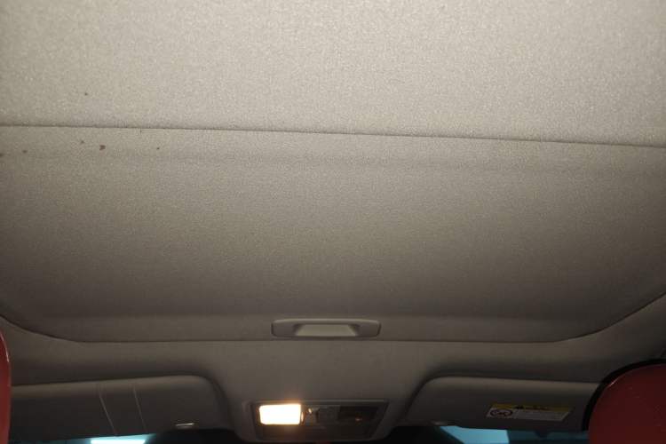 Used Nissan Lannia 2016 1.6L Manual Cool Edition Headliner