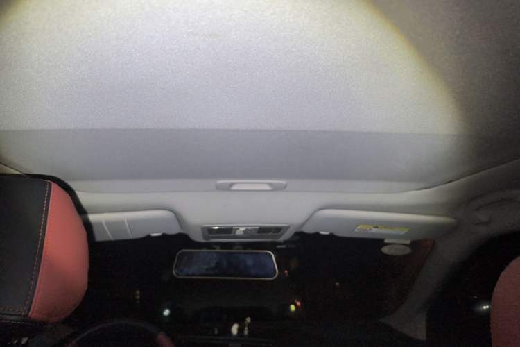 Used Nissan Lannia 2016 1.6L CVT Smart Cool Edition Headliner