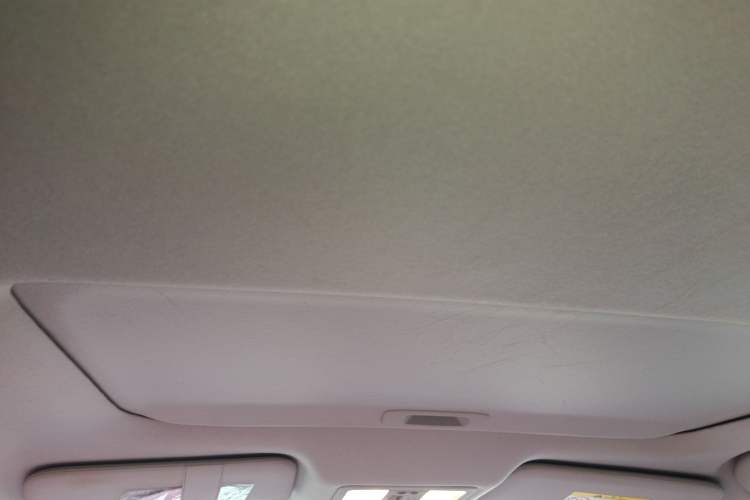 Used Nissan Lannia 2016 1.6L CVT Cool Edition Headliner