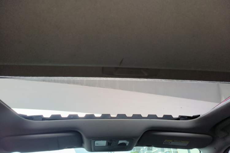 Used Nissan Lannia 2016 1.6L CVT Smart Cool Edition Headliner