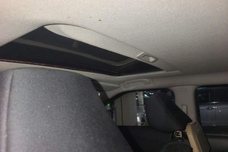 Used Nissan Lannia 2016 1.6L CVT Smart Cool Edition Headliner