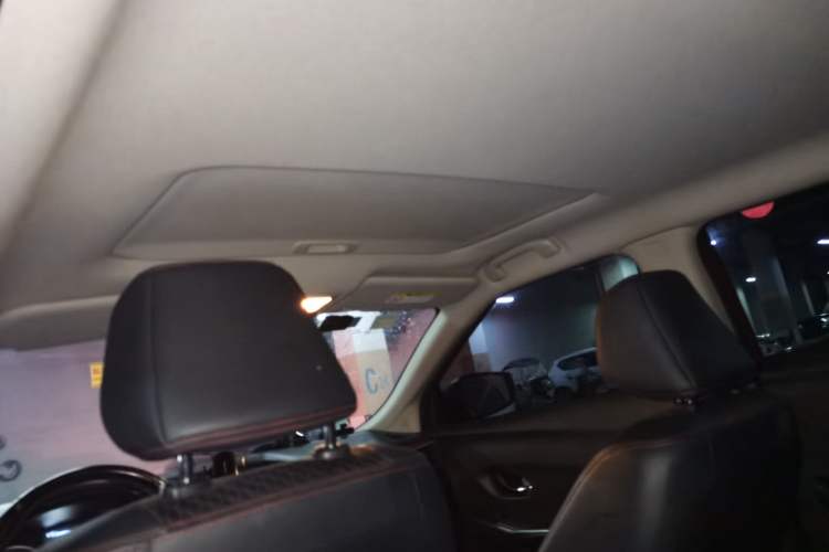 Used Nissan Lannia 2016 1.6L CVT High-Energy Version Headliner