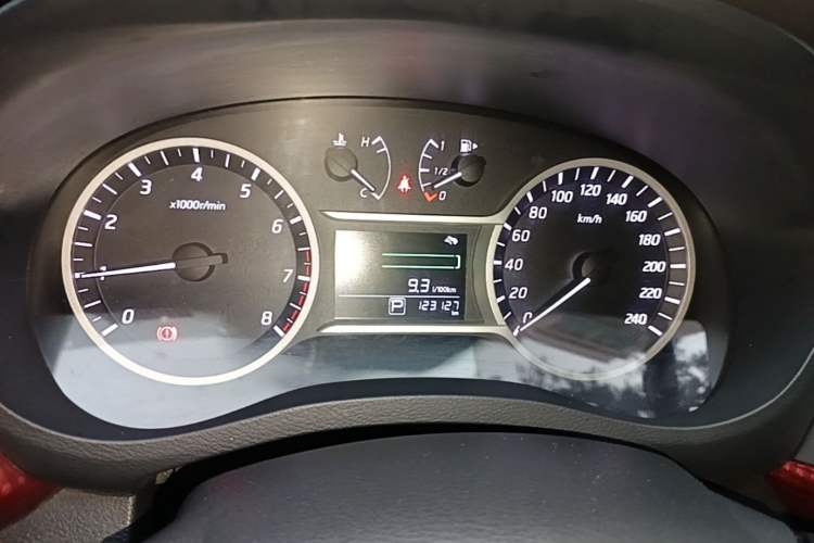 Used Nissan Lannia 2016 1.6L CVT Smart Cool Edition Instrument Cluster