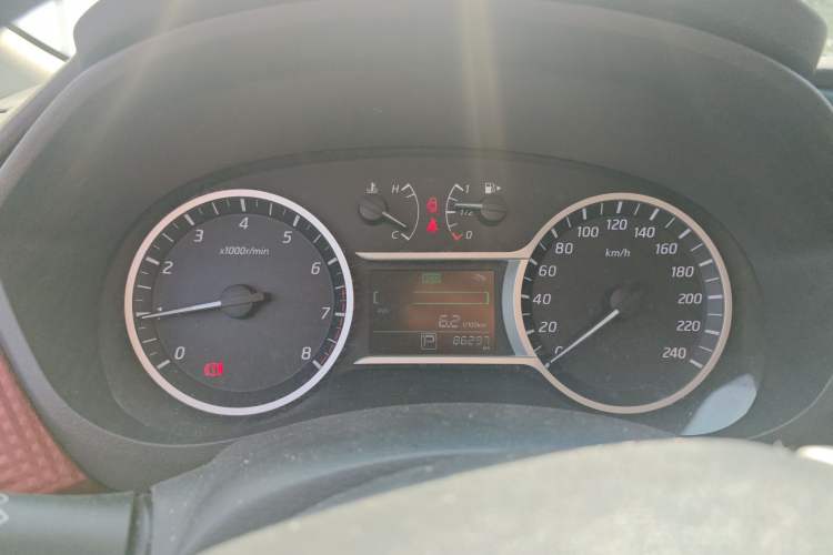 Used Nissan Lannia 2016 1.6L CVT Smart Cool Edition Instrument Cluster