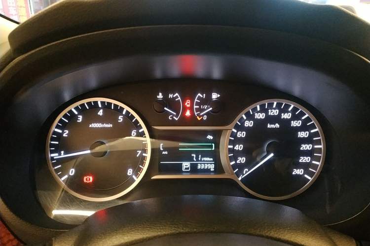 Used Nissan Lannia 2016 1.6L CVT Smart Cool Edition Instrument Cluster