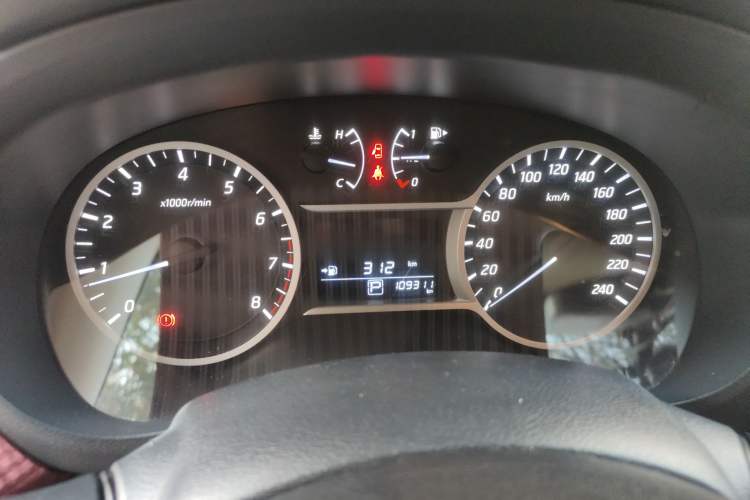 Used Nissan Lannia 2016 1.6L CVT Smart Cool Edition Instrument Cluster