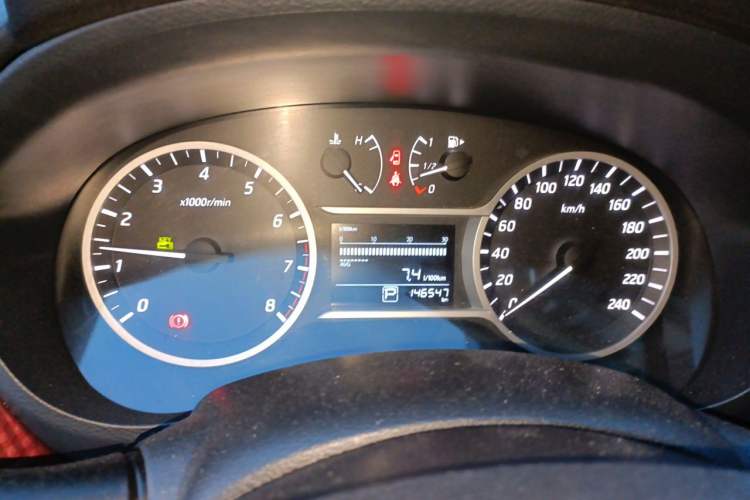 Used Nissan Lannia 2016 1.6L CVT Smart Cool Edition Instrument Cluster