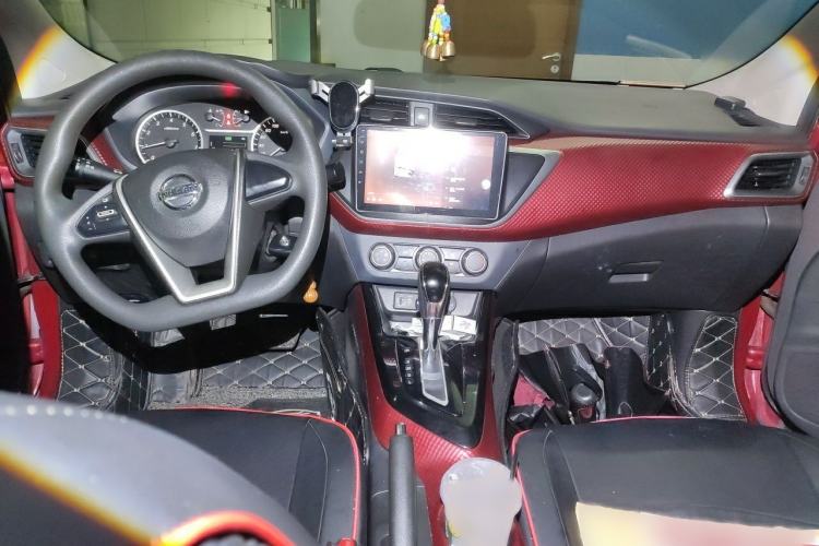 Used Nissan Lannia 2016 1.6L CVT Cool Edition Interior 2