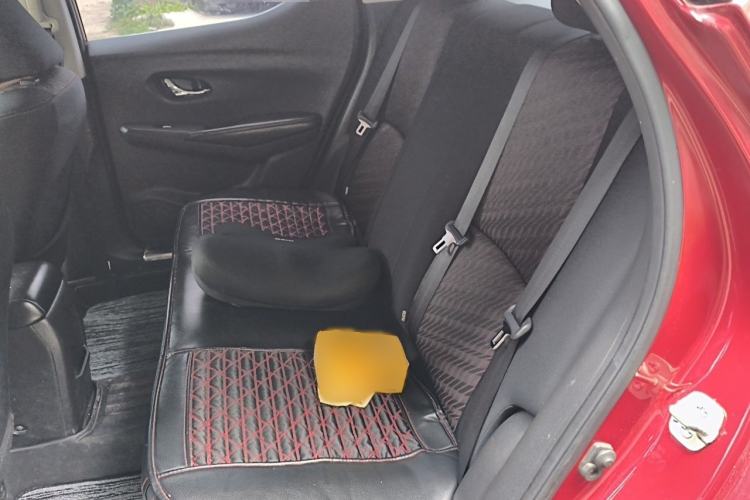 Used Nissan Lannia 2016 1.6L CVT Cool Edition Interior 4