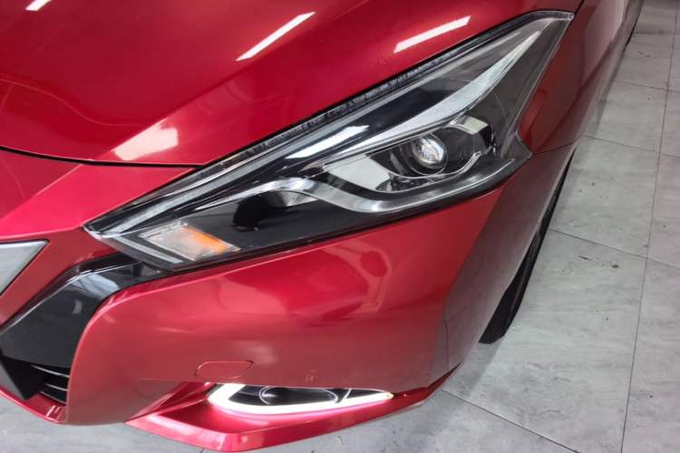 Used Nissan Lannia 2016 1.6L CVT Cool Edition Left Front Headlight