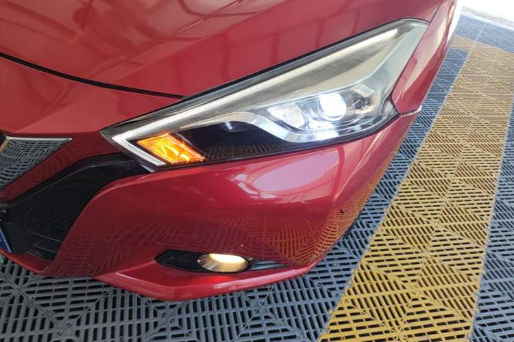Used Nissan Lannia 2016 1.6L CVT Smart Cool Edition Left Front Headlight