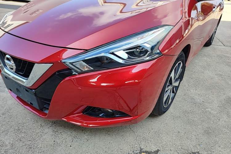 Used Nissan Lannia 2016 1.6L CVT Cool Edition Left Front Headlight