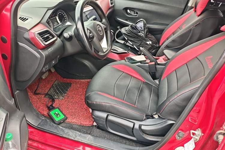 Used Nissan Lannia 2016 1.6L CVT Cool Edition Left Front Seat