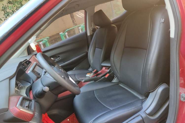 Used Nissan Lannia 2016 1.6L CVT Smart Cool Edition Left Front Seat