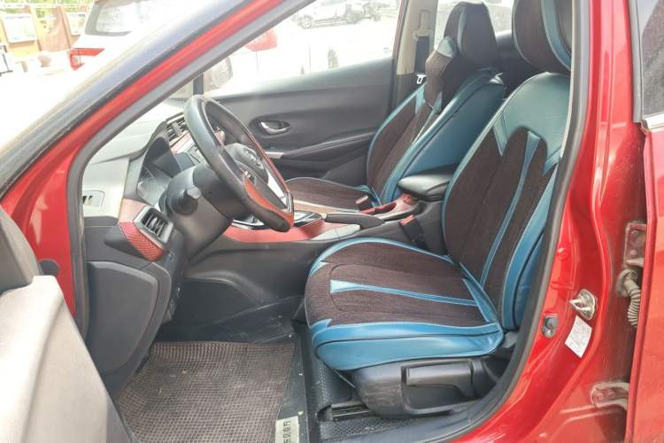 Used Nissan Lannia 2016 1.6L CVT Cool Edition Left Front Seat