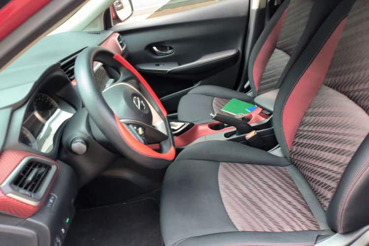 Used Nissan Lannia 2016 1.6L CVT Smart Cool Edition Left Front Seat
