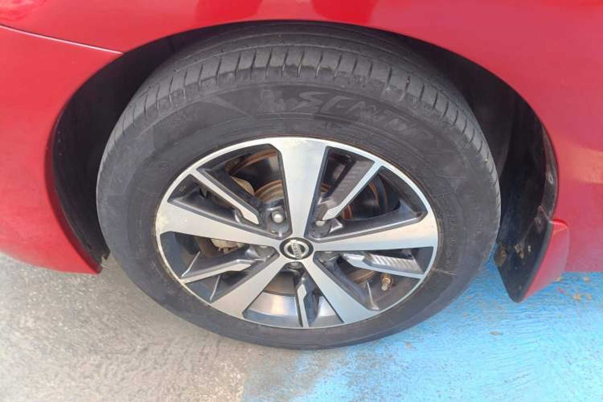 Used Nissan Lannia 2016 1.6L CVT Cool Edition Left Front Wheel Hub