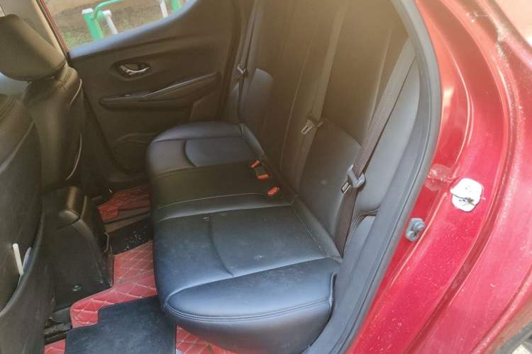Used Nissan Lannia 2016 1.6L CVT Smart Cool Edition Left Rear Seat