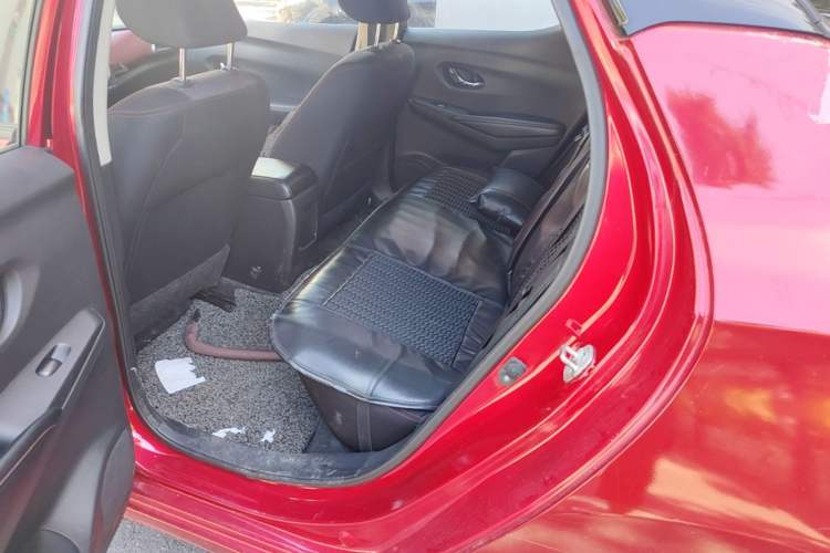 Used Nissan Lannia 2016 1.6L CVT Smart Cool Edition Left Rear Seat