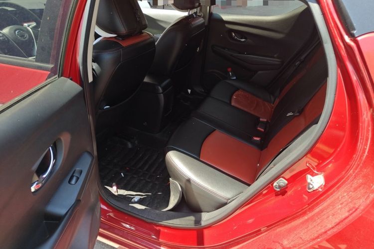 Used Nissan Lannia 2016 1.6L CVT Smart Cool Edition Left Rear Seat