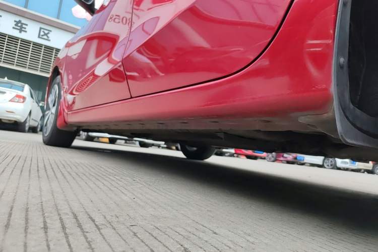 Used Nissan Lannia 2016 1.6L CVT Cool Edition Left Side Sill