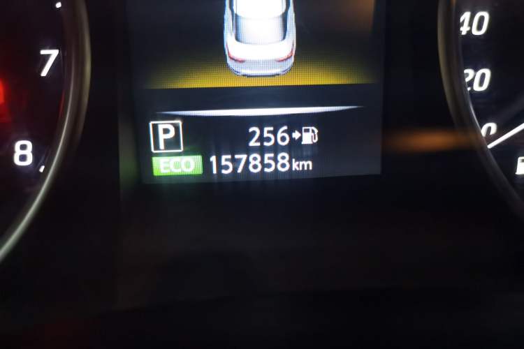 Used Nissan Lannia 2016 1.6L CVT High-Energy Version Odometer Close Up