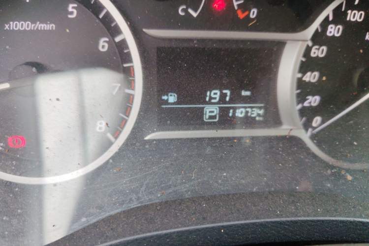 Used Nissan Lannia 2016 1.6L CVT Smart Cool Edition Odometer Close Up