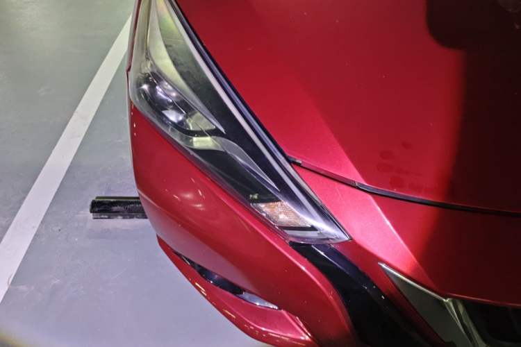 Used Nissan Lannia 2016 1.6L CVT Smart Cool Edition Right Front Headlight