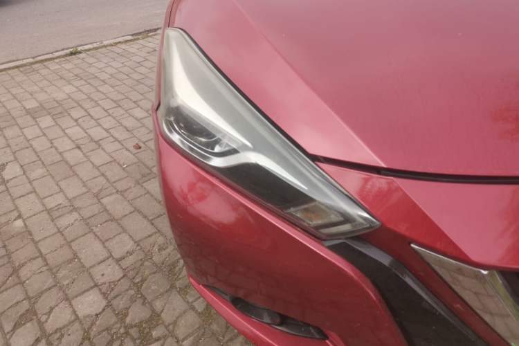 Used Nissan Lannia 2016 1.6L CVT Cool Edition Right Front Headlight