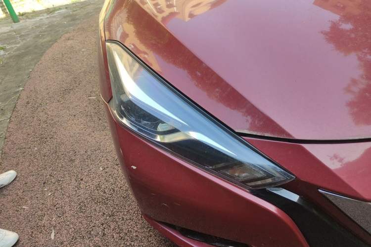 Used Nissan Lannia 2016 1.6L CVT Smart Cool Edition Right Front Headlight