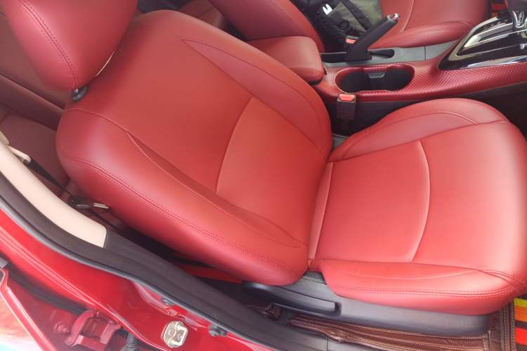 Used Nissan Lannia 2016 1.6L CVT Cool Edition Right Front Seat