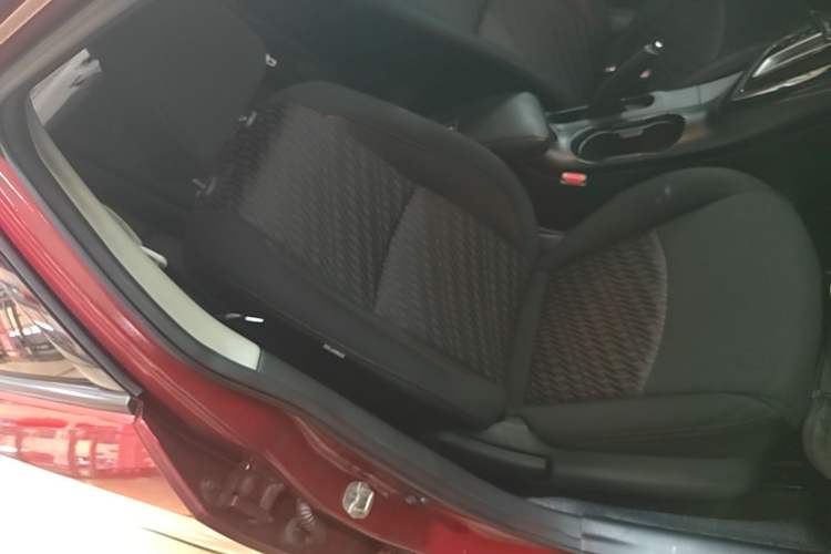 Used Nissan Lannia 2016 1.6L CVT Cool Edition Right Front Seat