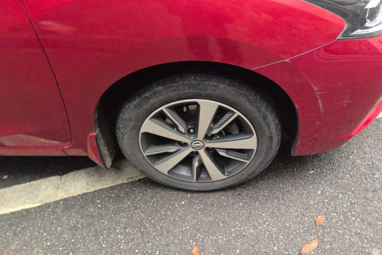 Used Nissan Lannia 2016 1.6L CVT Cool Edition Right Front Wheel Hub