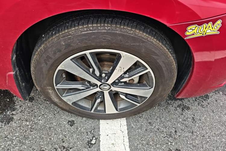 Used Nissan Lannia 2016 1.6L CVT Cool Edition Right Front Wheel Hub