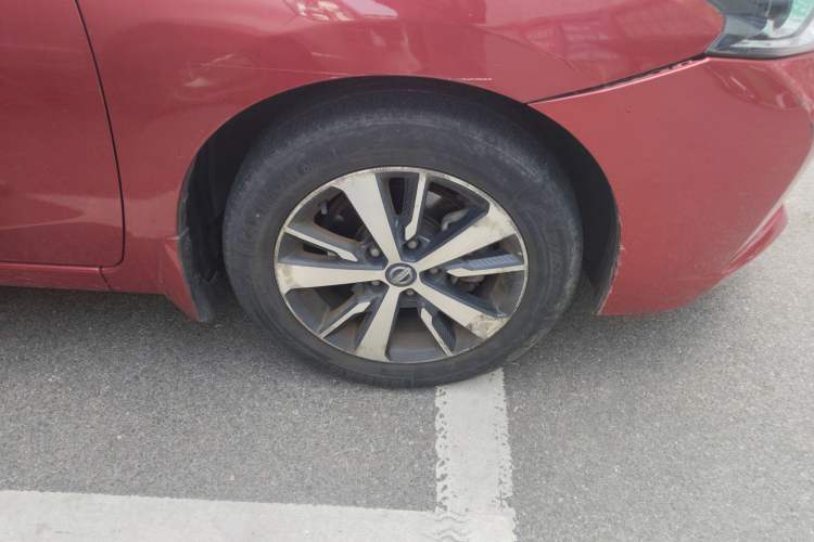 Used Nissan Lannia 2016 1.6L CVT Cool Edition Right Front Wheel Hub